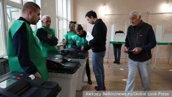 Запад подбивает Грузию на самоубийственный сценарий