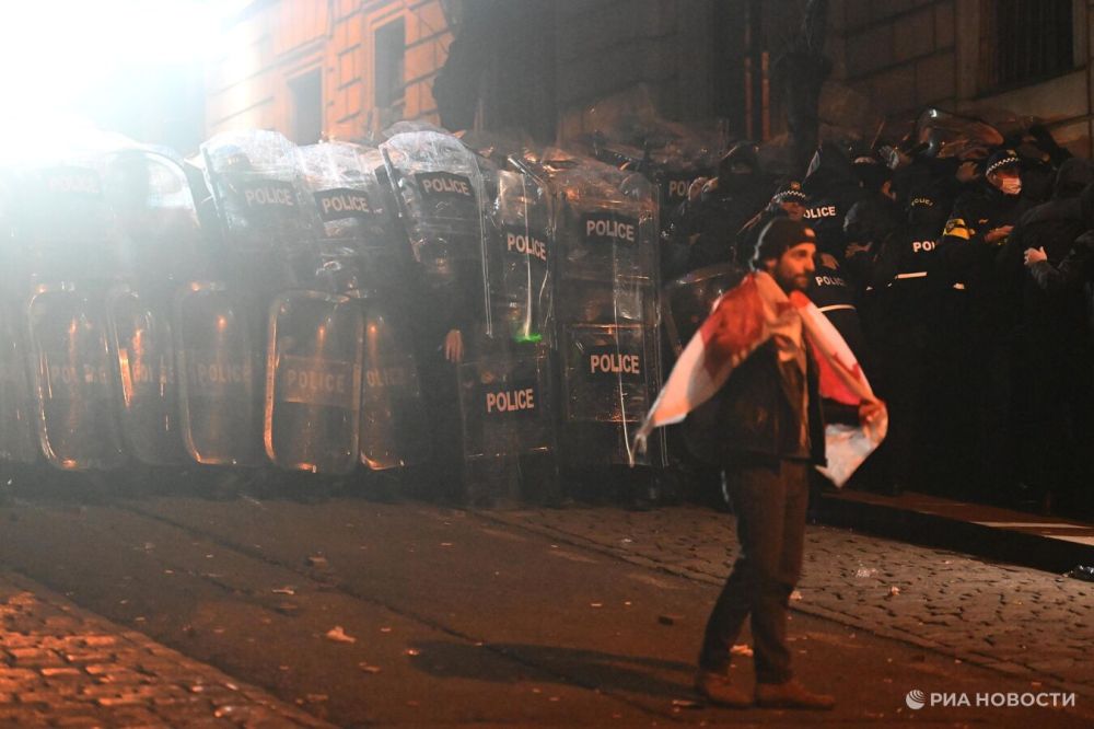 В Тбилиси проходит очередная акция протеста