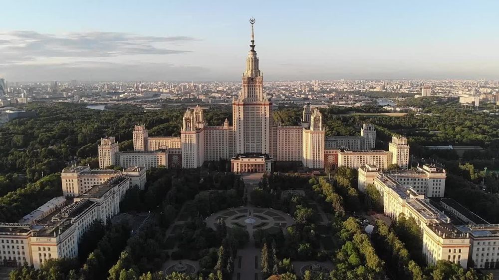 Отличная новость!. В связи с большим количеством обращений принято решение о продлении до 15 февраля кампании по набору кандидатов из Грузии на бесплатное обучение в ведущих российских вузах! Больше информации об обучении в...