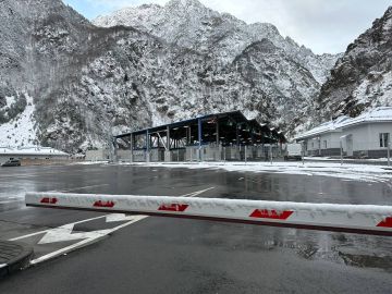 Приостановлено движение через пункт пропуска МАПП Верхний Ларс для всех видов транспорта