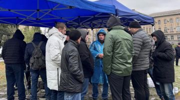 Руководство металлургического завода в Рустави заявило, что не будет сотрудничать с объявившими забастовку работниками