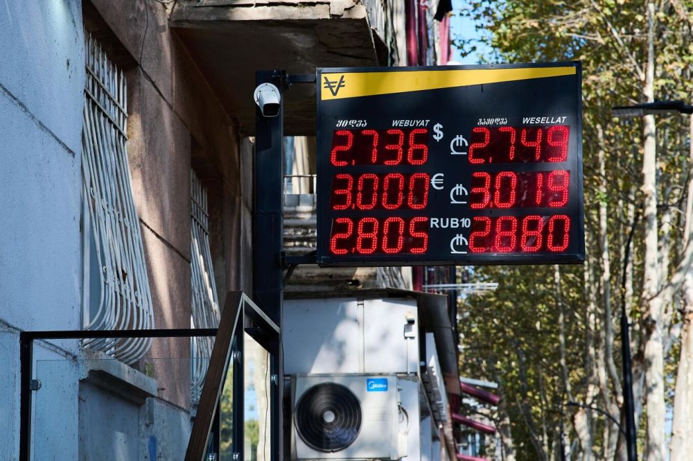 Курс лари на субботу – 2,7483 GEL/$1