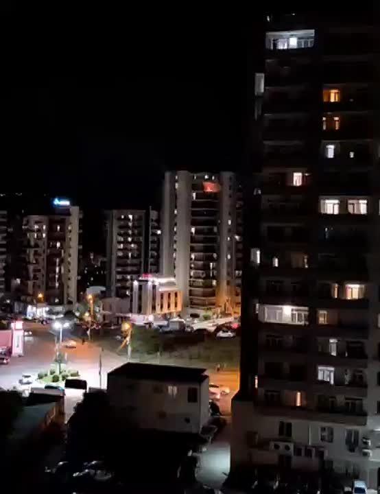 В квартире одного из жилых домов в тбилисском спальном районе Вазисубани вспыхнул пожар