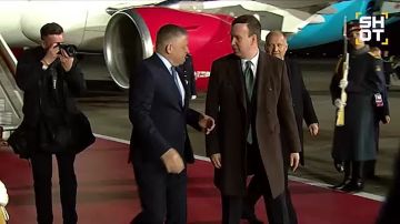 Премьер-министр Словакии Роберт Фицо всё же добрался до Москвы и будет участвовать в мероприятиях по случаю Дня Победы