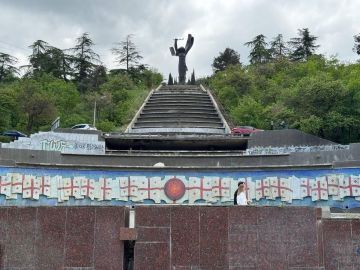 Памятники героям ВОВ в Грузии: история, которую нужно помнить – фото
