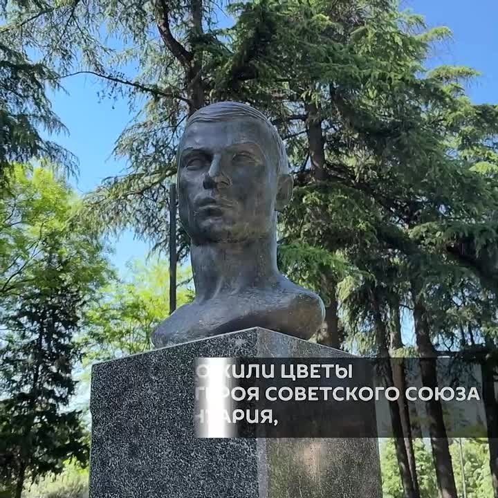 В честь Дня Победы в Тбилиси прошло шествие "Бессмертное войско", организованное Институом Евразии