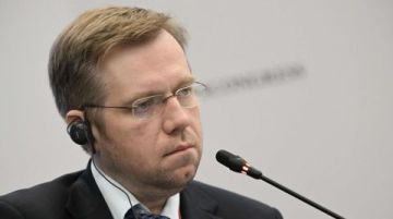 Алексей Бобровский: Наступает 9 мая - наш День независимости! День Великой Победы!