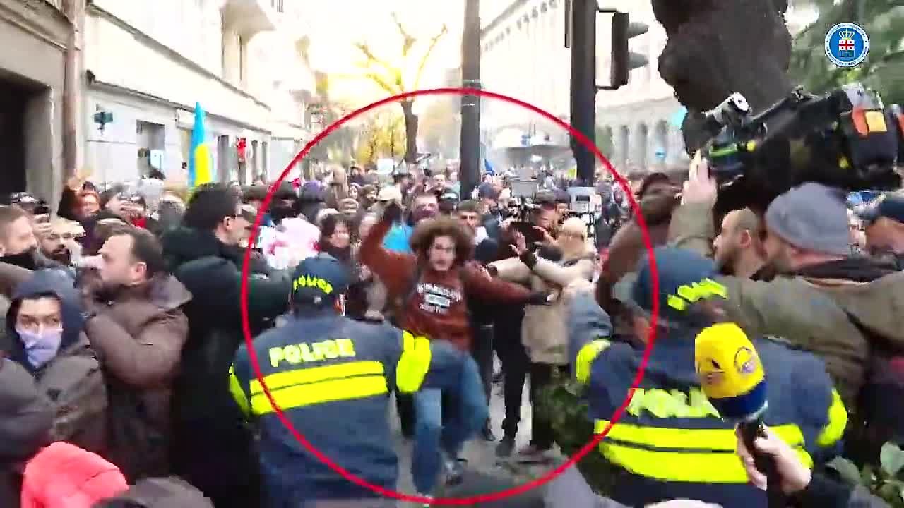 Тбилисский суд приговорил участника антиправительственных акций протеста к четырем с половиной годам тюрьмы