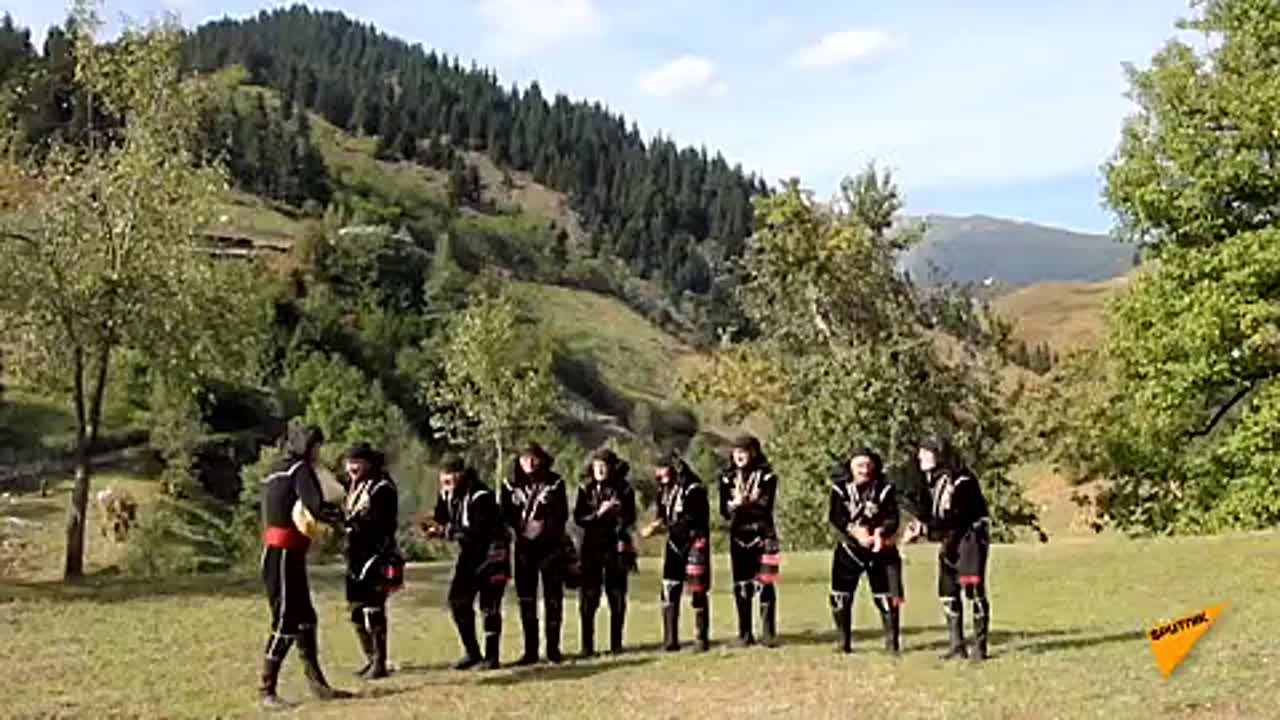 Старейший участник народного ансамбля "Бермуха" Мухамед Иремадзе скончался в возрасте 104 лет